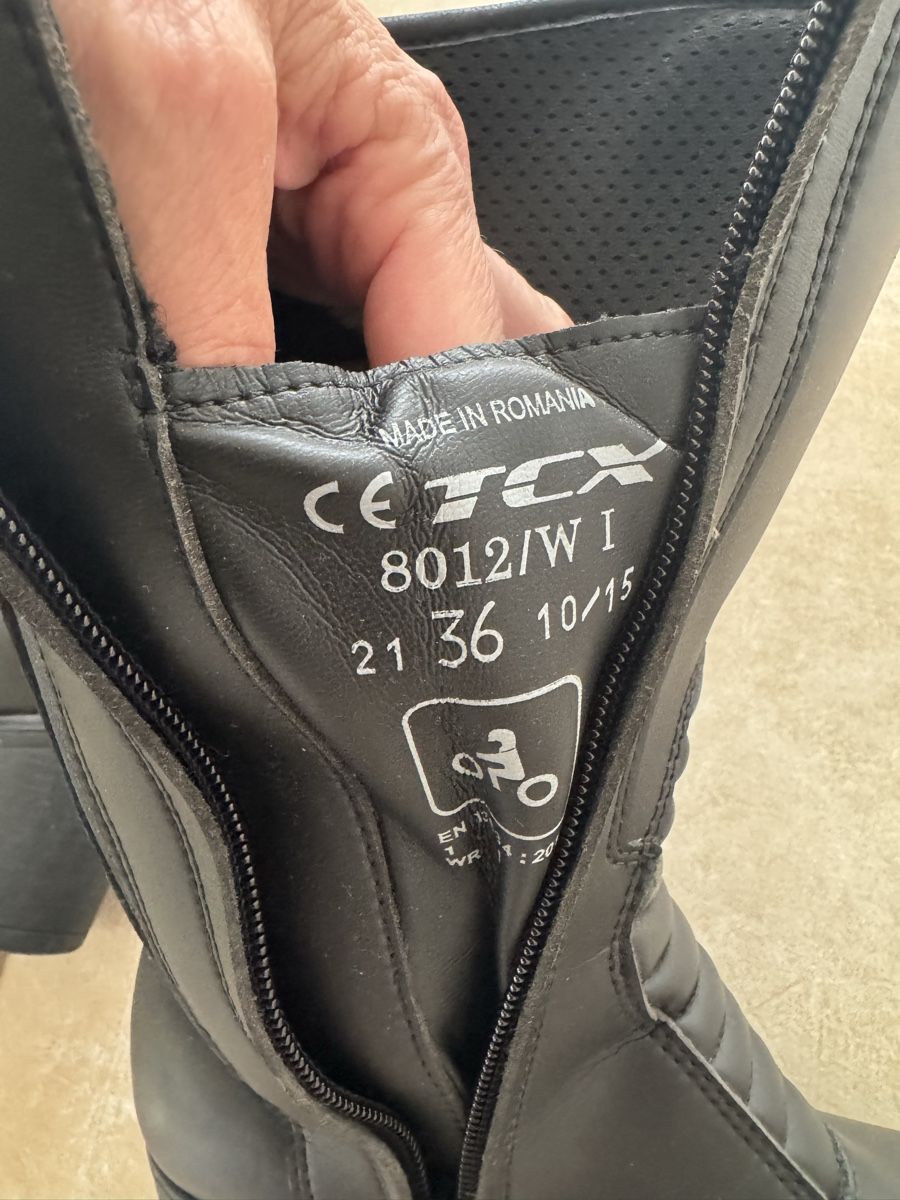 Damenschuhe: Motorradstiefel Damen Gr. 36 – Gebraucht aus Oberweningen von Bumblebee2 5