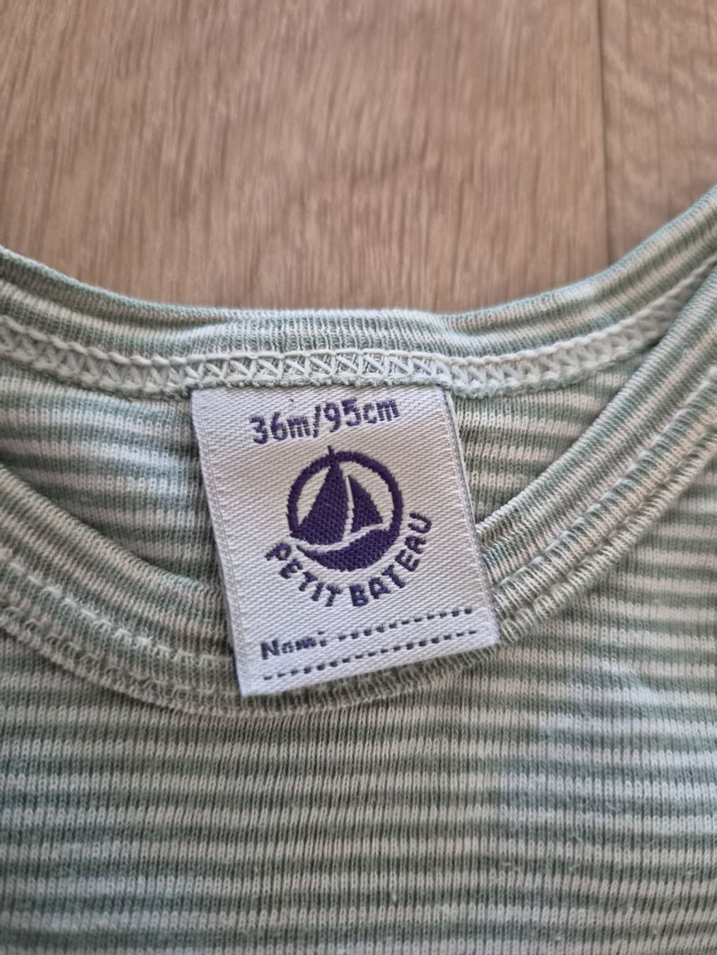 Petit Bateau Kleiderpakete & -sets: 2 Petit Bateau Bodys Gr. 95 – Gebraucht aus Luzern von ann_9hlh 1