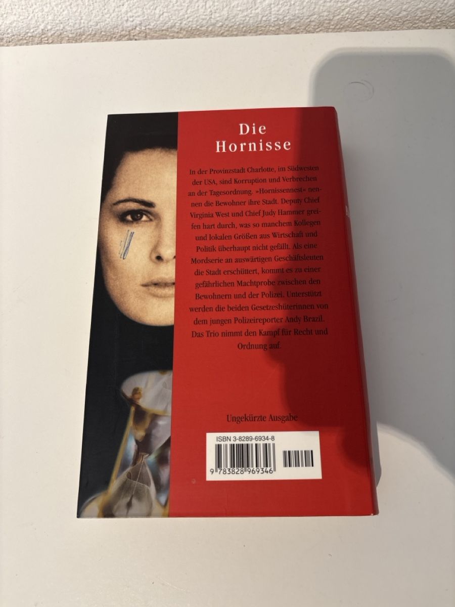 Libri: Patricia Cornwell - Die Hornisse, gebraucht – Usato da Adliswil venduto da ninotschka7 2