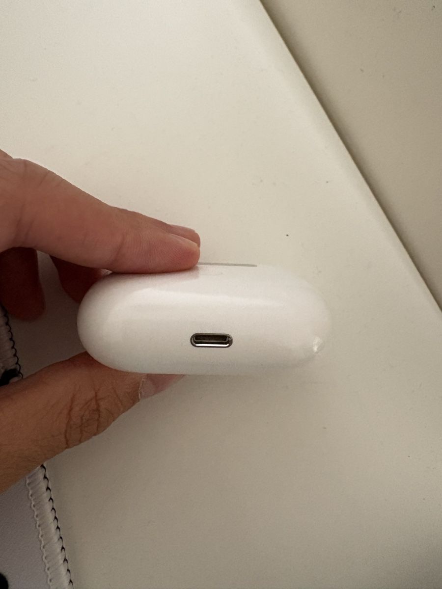 Apple Cuffie: Air pods Pro, Apple – Usato da Reconvilier venduto da oliver008 4