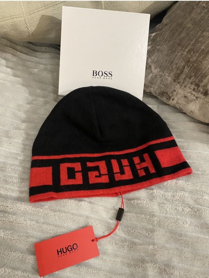 Hugo Boss Copricapi, berretti & cappellini: Hugo Boss cuffia – Nuovo e nell'imballaggio originale da Mendrisio venduto da SGR85
