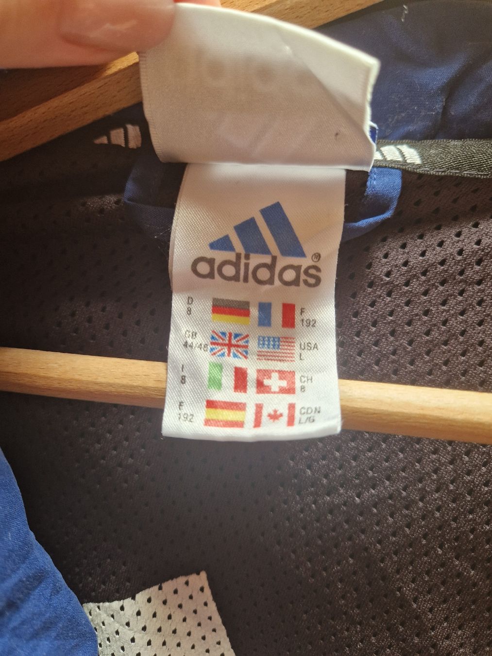 Adidas Giacche: Adidas Jacke Grösse L  – Usato da Zürich venduto da Ischhaltso16 1