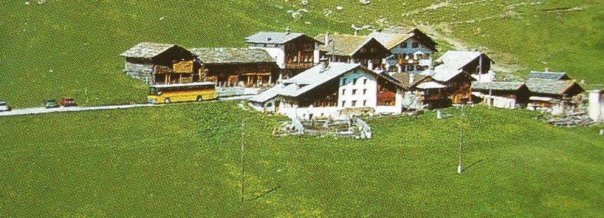 Cartes postales: AVERS-JUF mit Stallerberg - Postauto – D'occasion à Jona par philajona 1