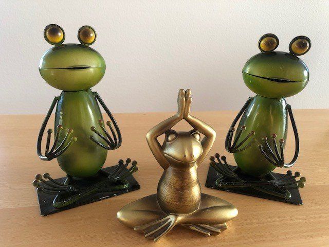 Statuette: Yoga Frosch-Deko – Usato da Altbüron venduto da zet_pnw5