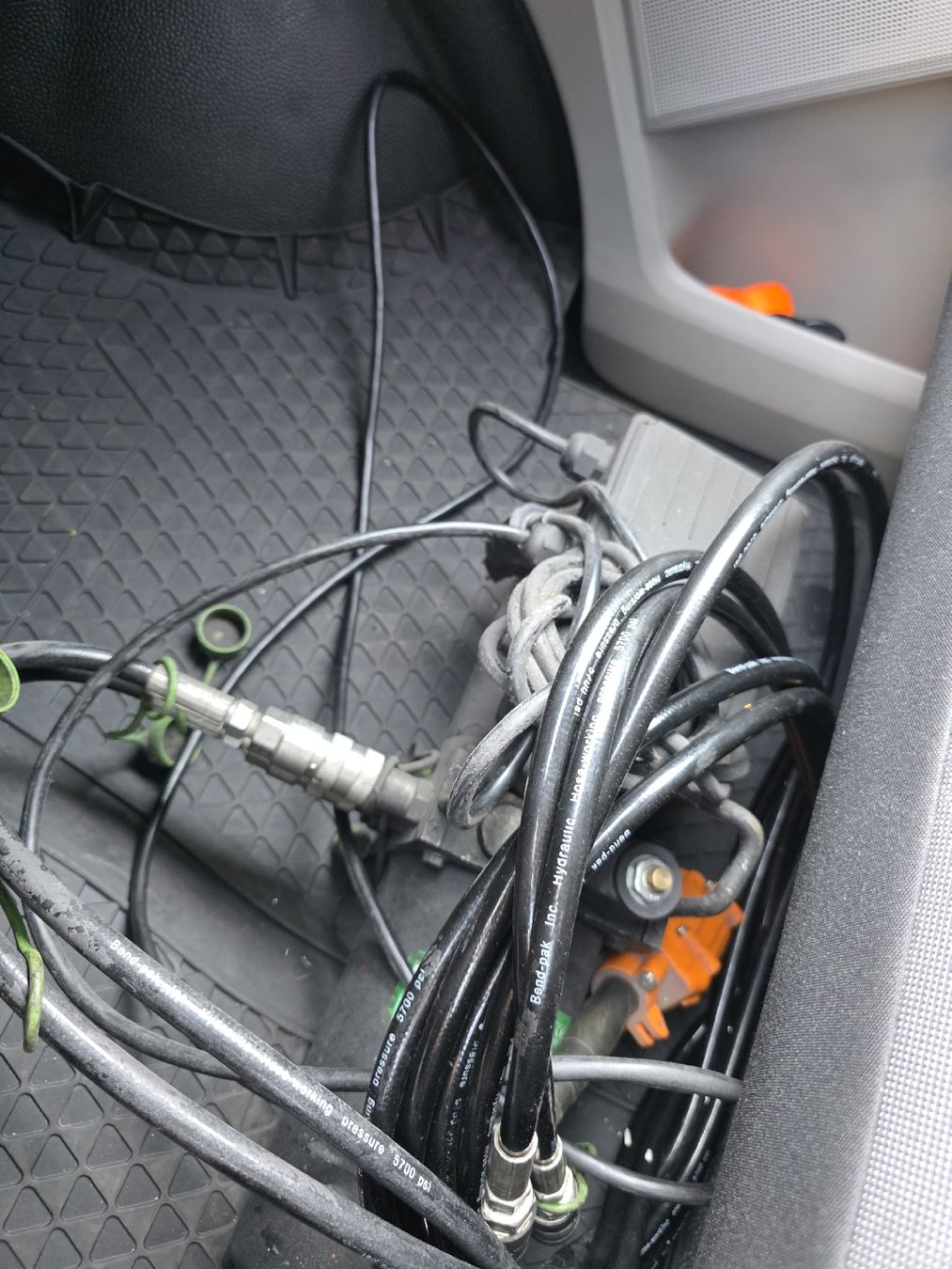 Tous les outils: Quickjack BL-5000SLX – Défectueux à Hermetschwil-Staffeln par Ro.Ton 1