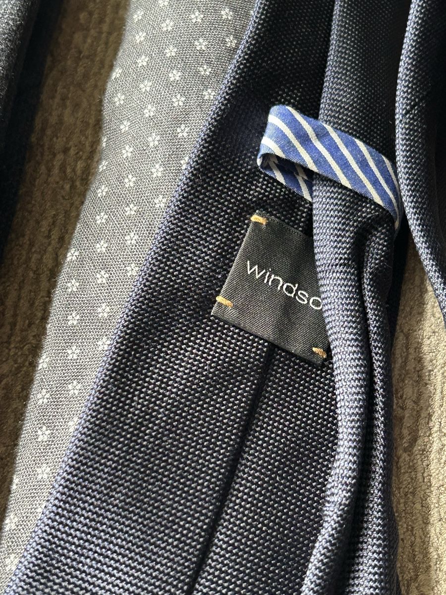 Hugo Boss Cravatte: Lot aus 5 Krawatten BOSS/Windsor – Usato da Bolligen venduto da Atelier17.design 2