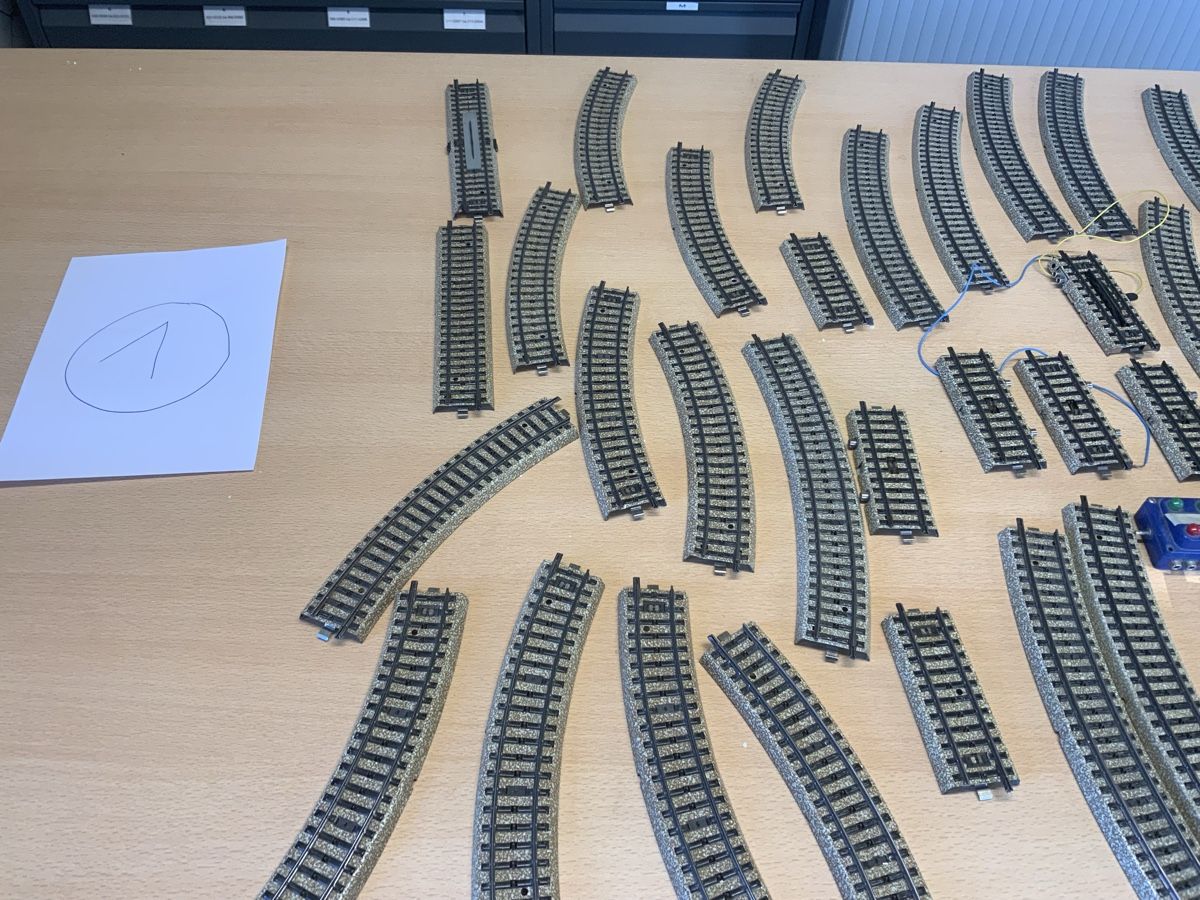 Märklin Modellini di ferrovie: Märklin Geleise – Usato da Niederuzwil venduto da Miami1999 3