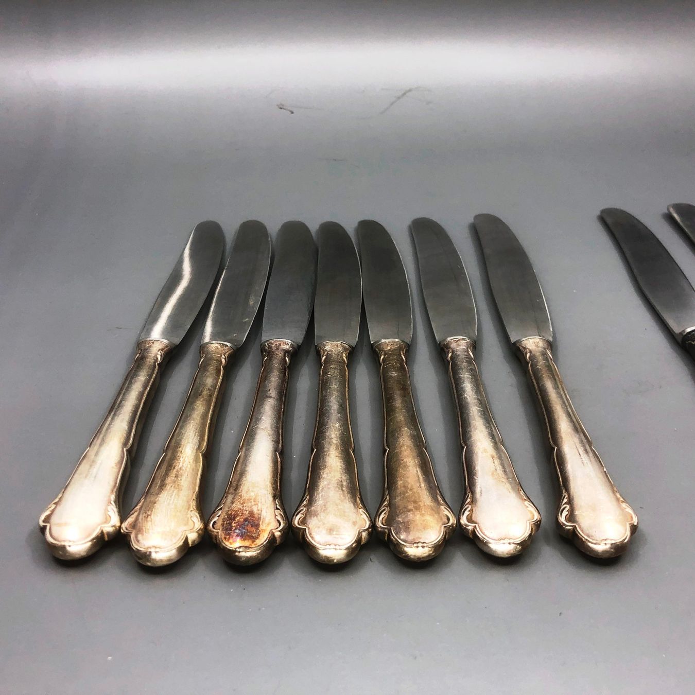 WMF Posate: 7+2 Vorspeisemesser versilbert WMF Modell 2700 – Usato da Basel venduto da Tiabeanie 7
