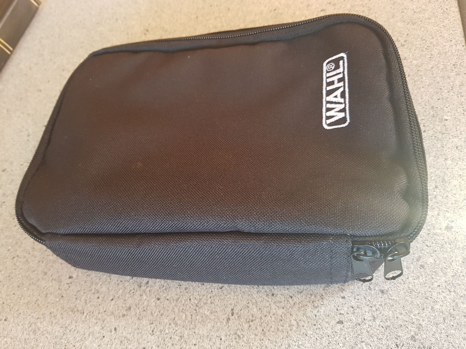 Custodie per cosmetici: Necessaire schwarz – Usato da Jona venduto da Glareola 1