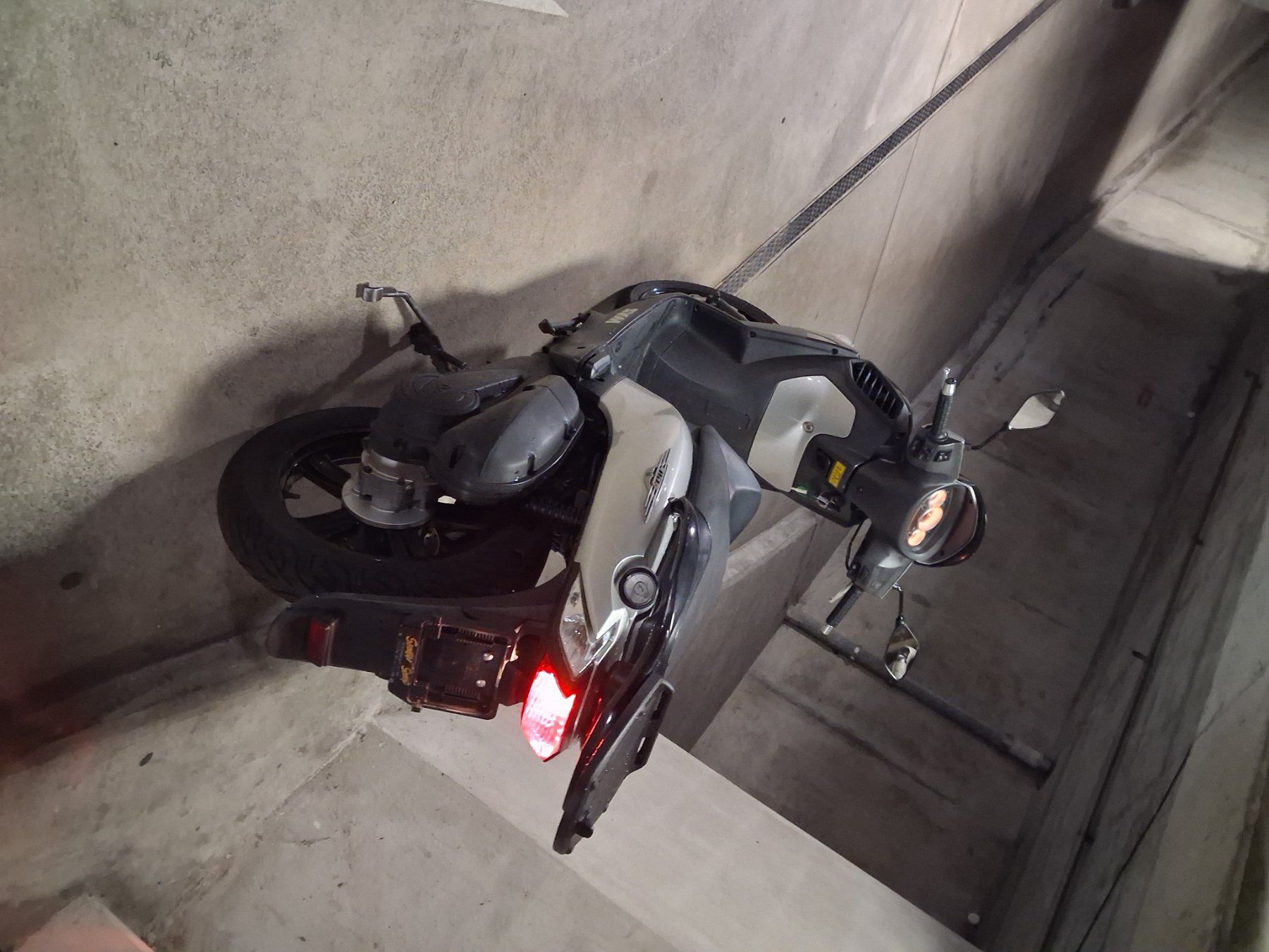 Sym Scooter: Scooter 125 – Usato da Fribourg venduto da nun_6gkt 3