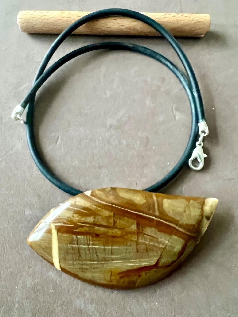 Catenine: 8.5cm XL Jaspis Silber gefasst Kautschuk Statement Collier – Usato da Ruswil venduto da artbyhand 4