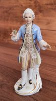 Schöne Porzellanfigur