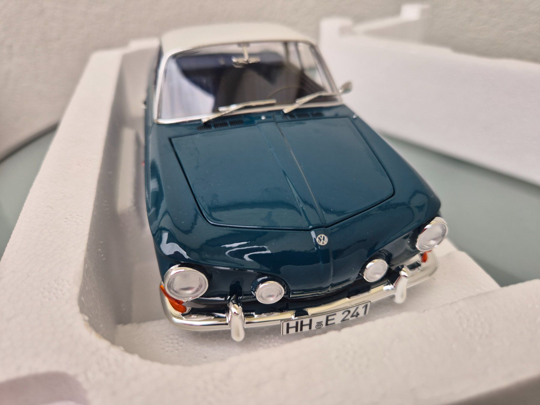 Volkswagen Modellautos: VW Karmann Ghia von Norev 1:18 – Neu (gemäss Beschreibung) aus Oberbuchsiten von laffite54 5