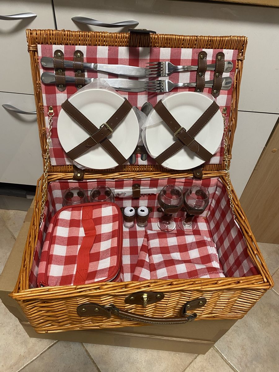 Sonstiges für Haushalt & Wohnen: Picknickkorb für 4 Pers. – Neu (gemäss Beschreibung) aus Baden von Bbdesign