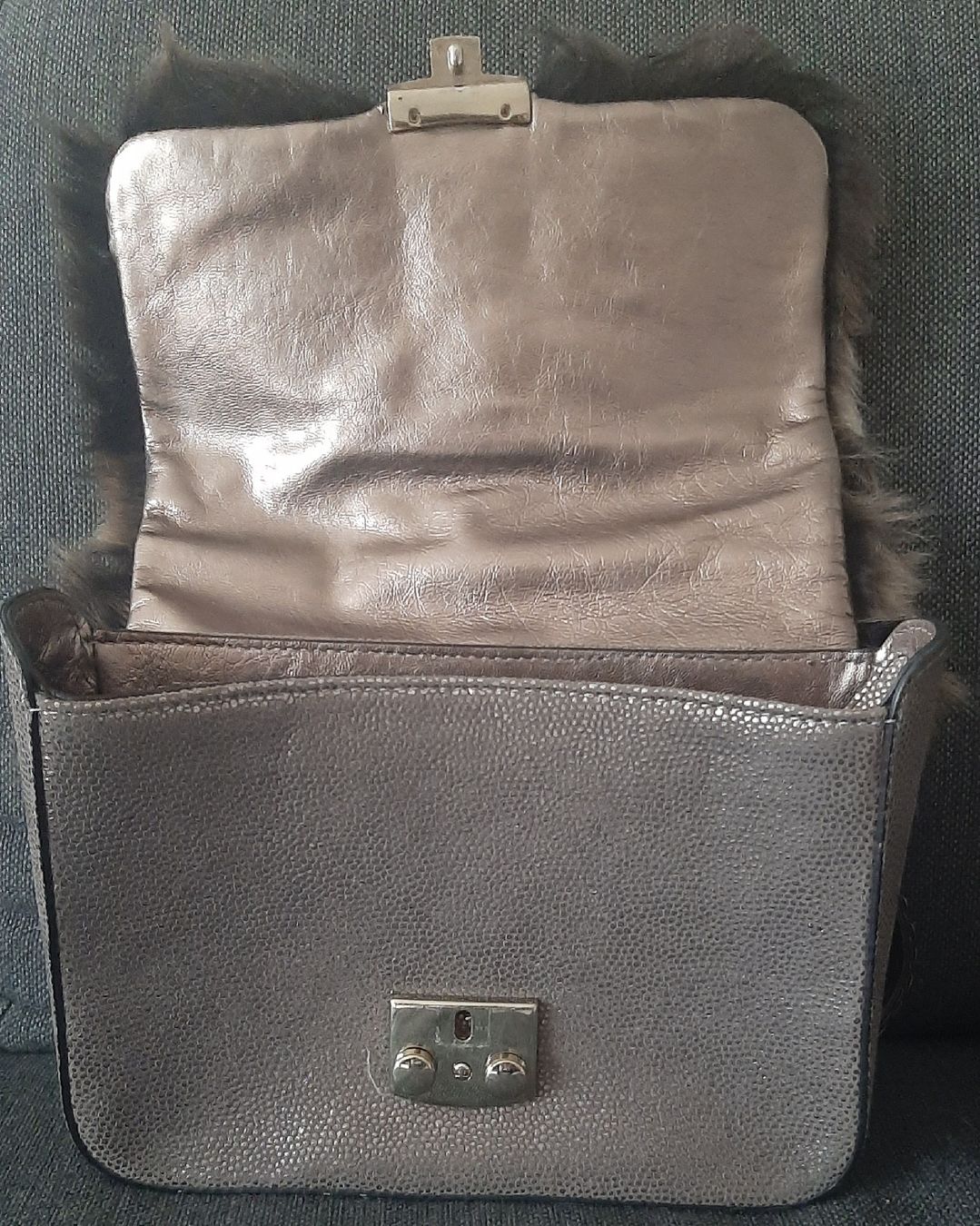 Borse da donna: Stylish Cristhelen B. Fur & Leather Bag – Usato da Watt venduto da Tomaf 2