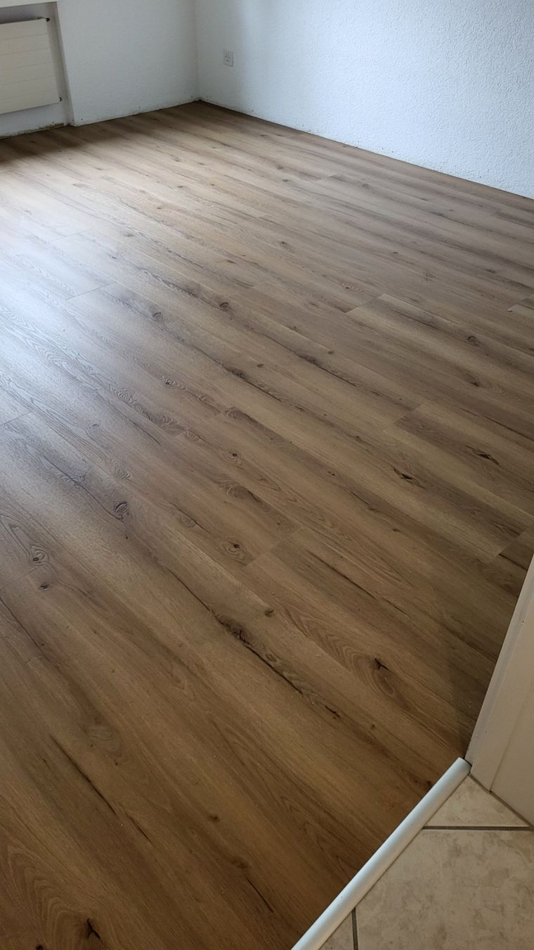 Holzartikel: Designboden Eiche 6.5 mm, IXPS Trittschall Fr. 34.90 m2 – Neu und originalverpackt aus Rothrist von swiss-laminat 3