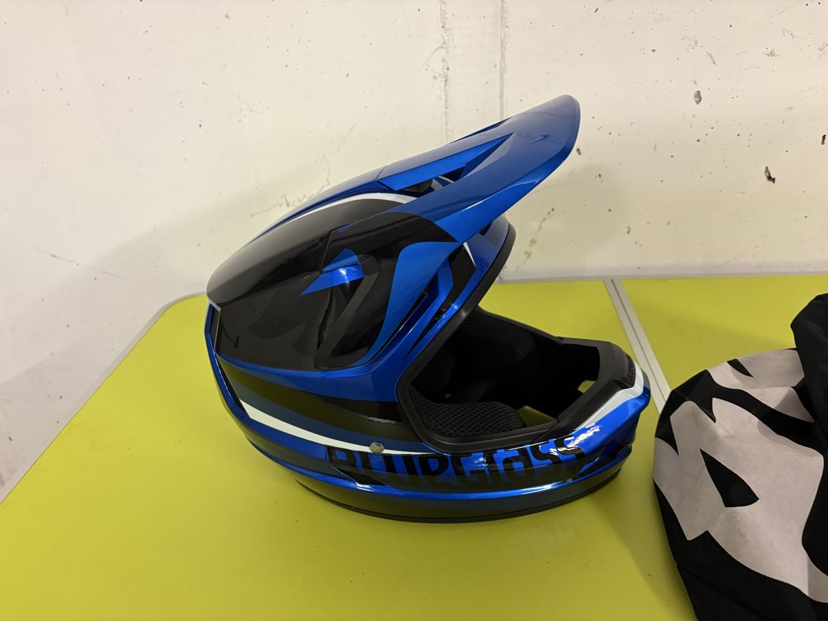Caschi: Casque intégral VTT Legit – Usato da Villarimboud venduto da hampton2012 2
