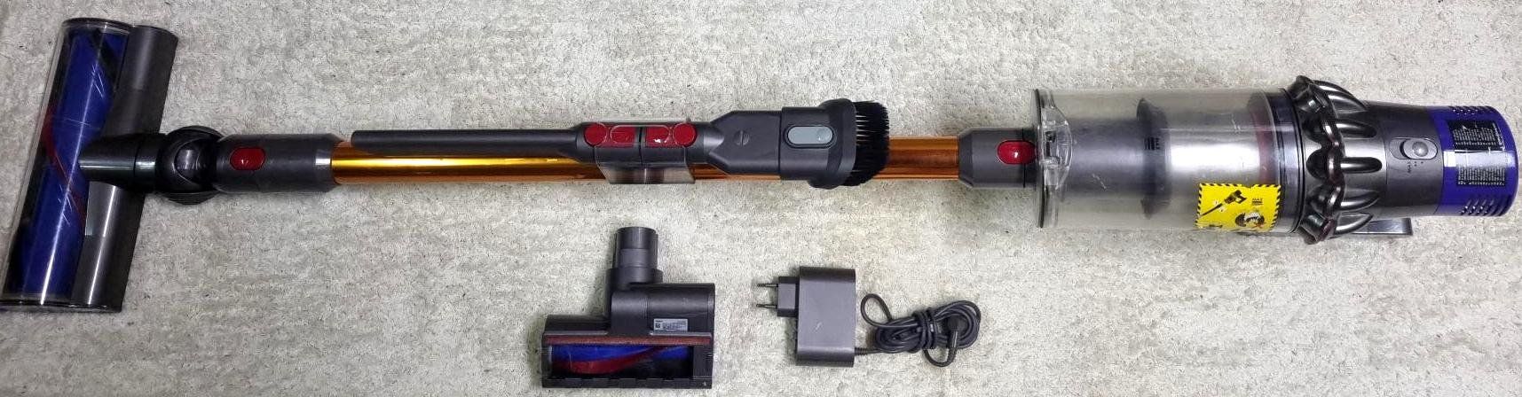 Dyson Aspirapolveri & Accessori: Dyson V10 Staubsauger / aspirateur – Usato da Collonges venduto da arashee 1