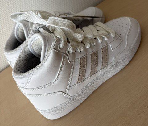 Adidas Scarpe da donna: ADIDAS RAPID COURT MID Gr. 38 – Nuovo e nell'imballaggio originale da Emmenbrücke venduto da Galerie 3