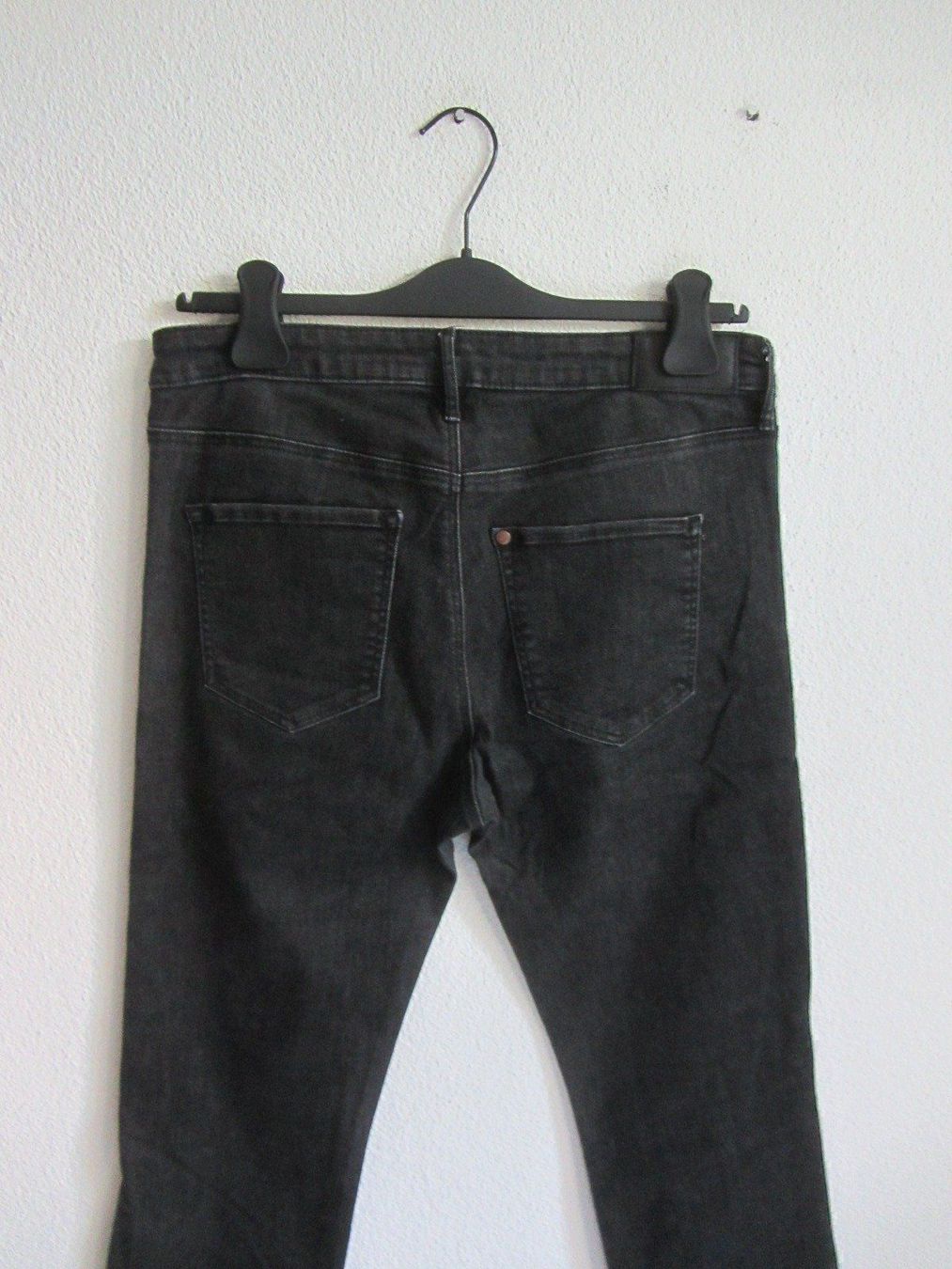 H&M Jeans: Jeans dunkelgrau - W32 L34 – D'occasion à Zürich par Diazaio 2
