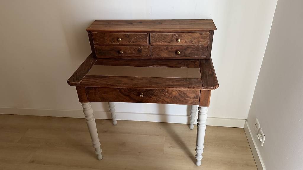 Coiffeuses: Coiffeuses vintage – D'occasion à La Conversion par mbhelico