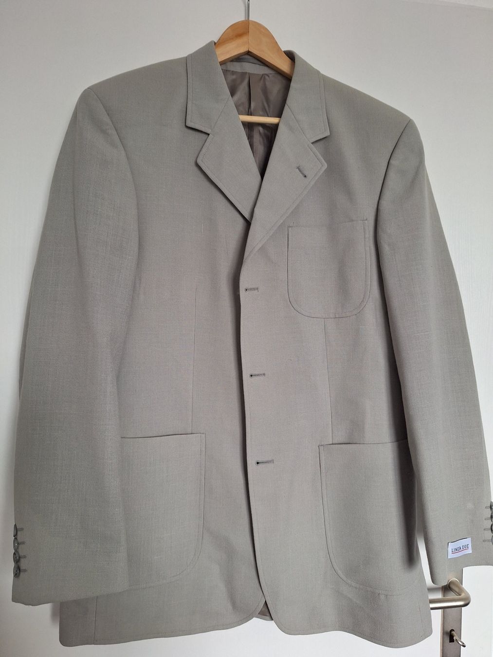 Completi: Sommerlicher Herren Leinen-Blazer, hellgrau, Grösse 52 – Nuovo (secondo la descrizione) da Münchwilen AG venduto da Gabry4333