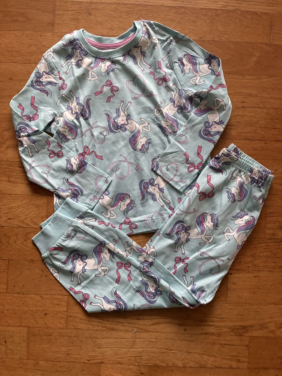 Pigiama & Simili: Schönes Pyjama Gr. 116, Neu – Nuovo (secondo la descrizione) da richterswil venduto da lunamarie001