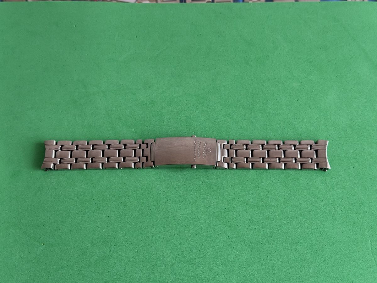Bracciali & Braccialetti: OMEGA Bracelet 1502/824 – Usato da Bassecourt venduto da 59.00chf