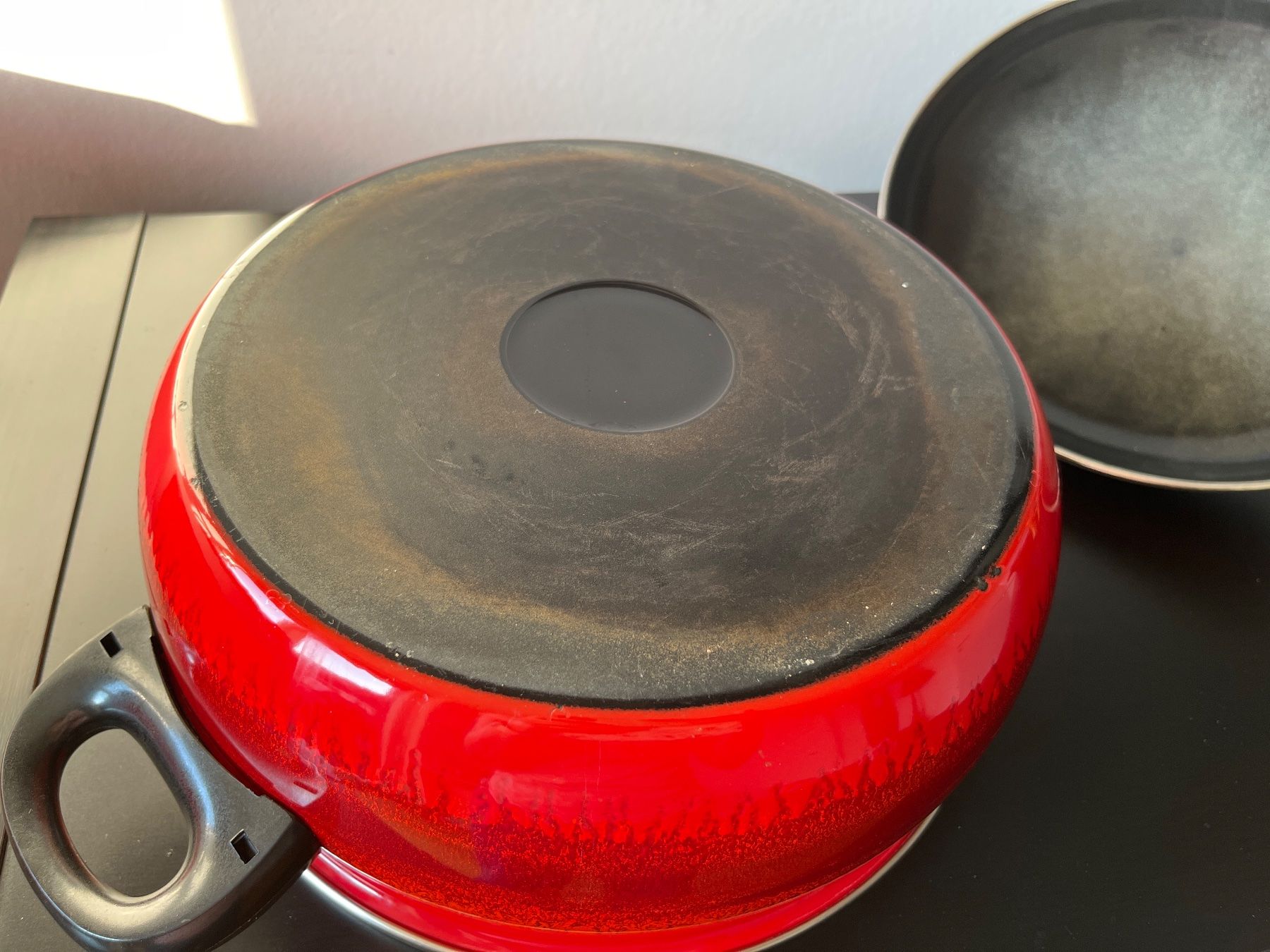 Pentole: Vintage Kasserolle, mit Deckel, rot, 26 cm, Emaille – Usato da Luzern venduto da Jiggy_8898 6