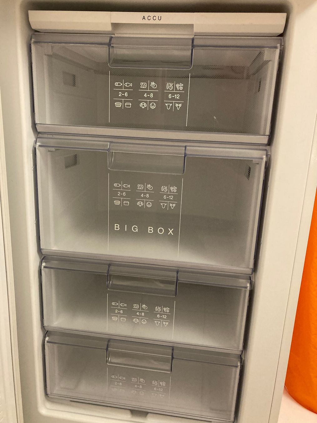 Bosch Congelatori: Gefrierschrank BOSCH tadelloser Zustand – Nuovo (secondo la descrizione) da Stäfa venduto da ARCHITEKTUR-liqui