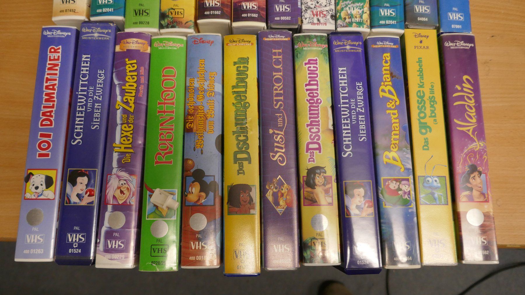 Tutti i VHS: Diverse Disney VHS Kassetten – Usato da Wenslingen venduto da FairlightCMI 2