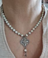 Howlith und Silber Perlenkette mit Anhänger. Alles 925