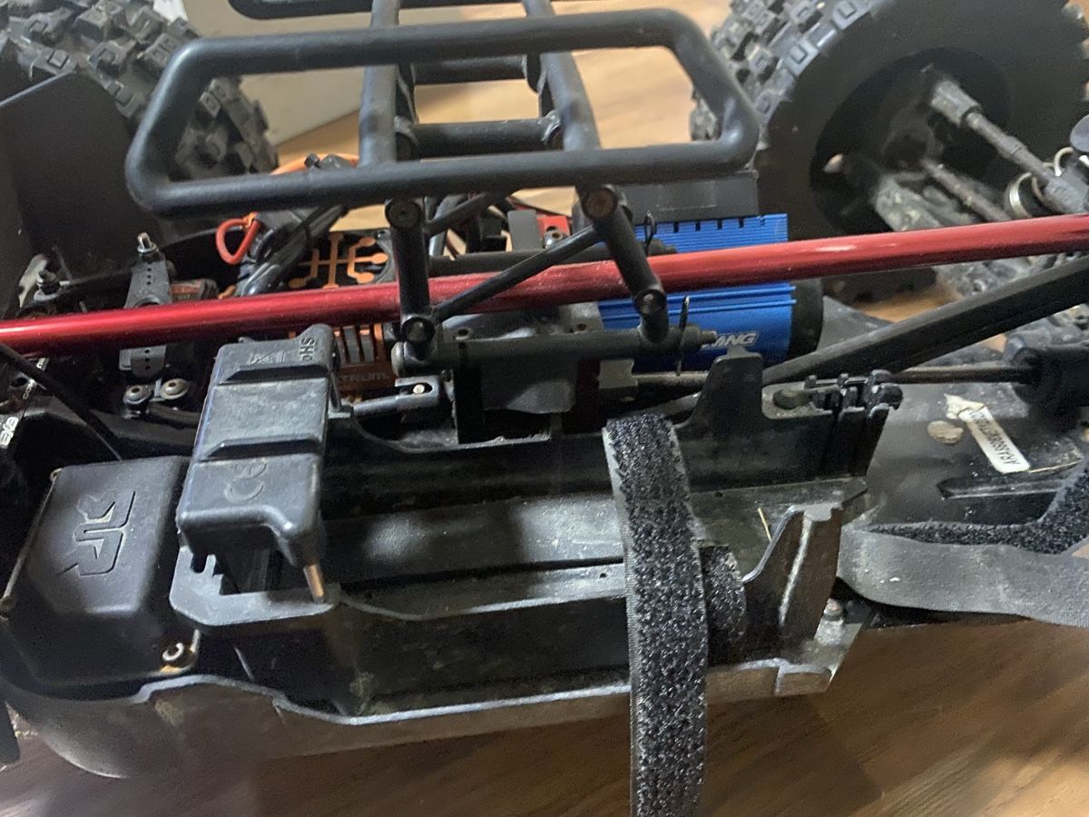 Arrma Modellismo RC: Arrma Kraton 6s schwarz – Usato da Müllheim Dorf venduto da chol7 6