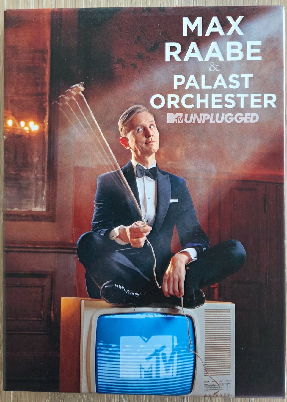 Tutti i DVDs: Max Raabe: MTV Unplugged Deluxe-Edition - 2CD/DVD/Blu-Ray – Usato da Ittigen venduto da bluesboy_66