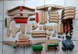 Brio Holzeisenbahnset, über 80 Teile