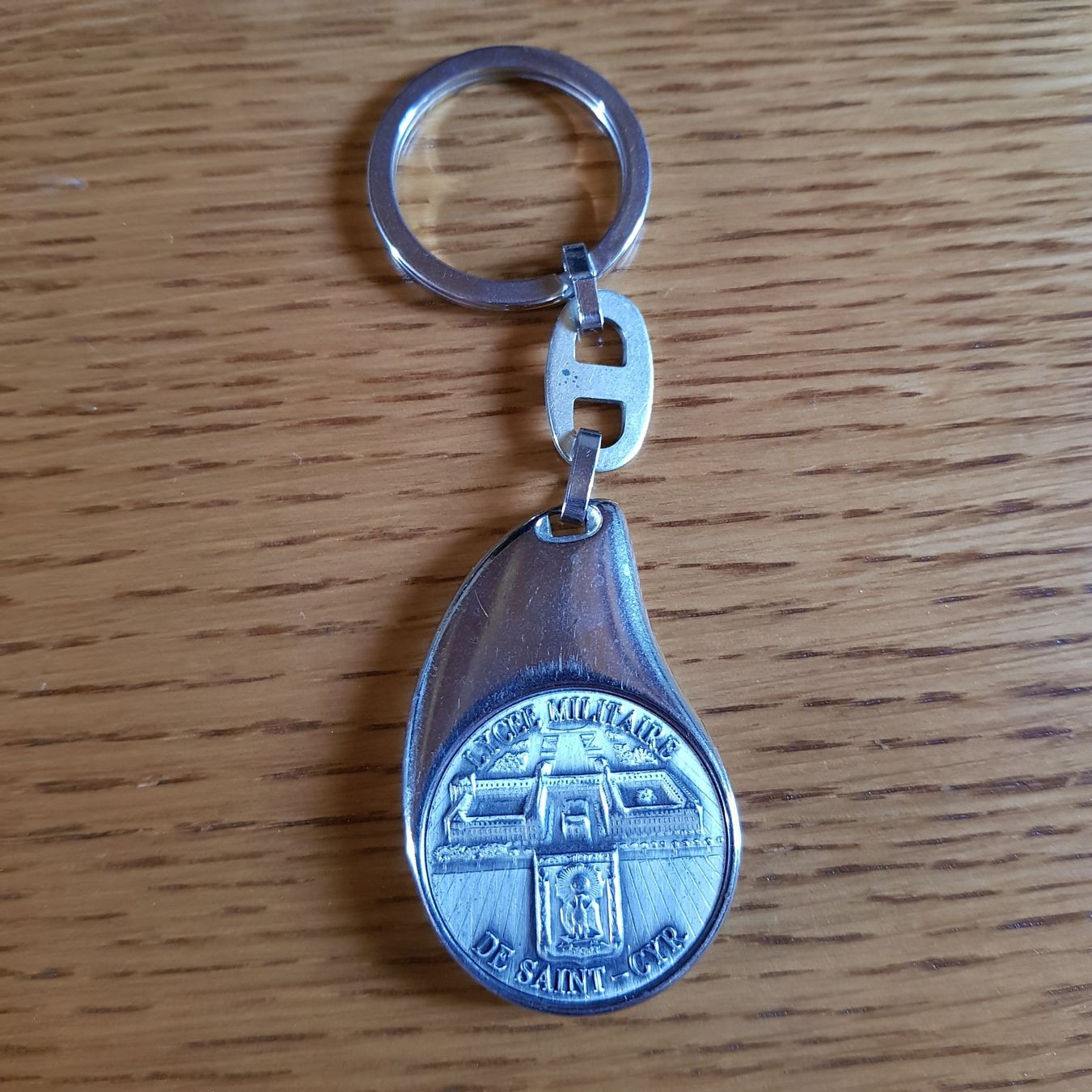 Portachiavi: porte-clés Lycée militaire de Saint-Cyr collection – Usato da Monte Carasso venduto da arn_dime