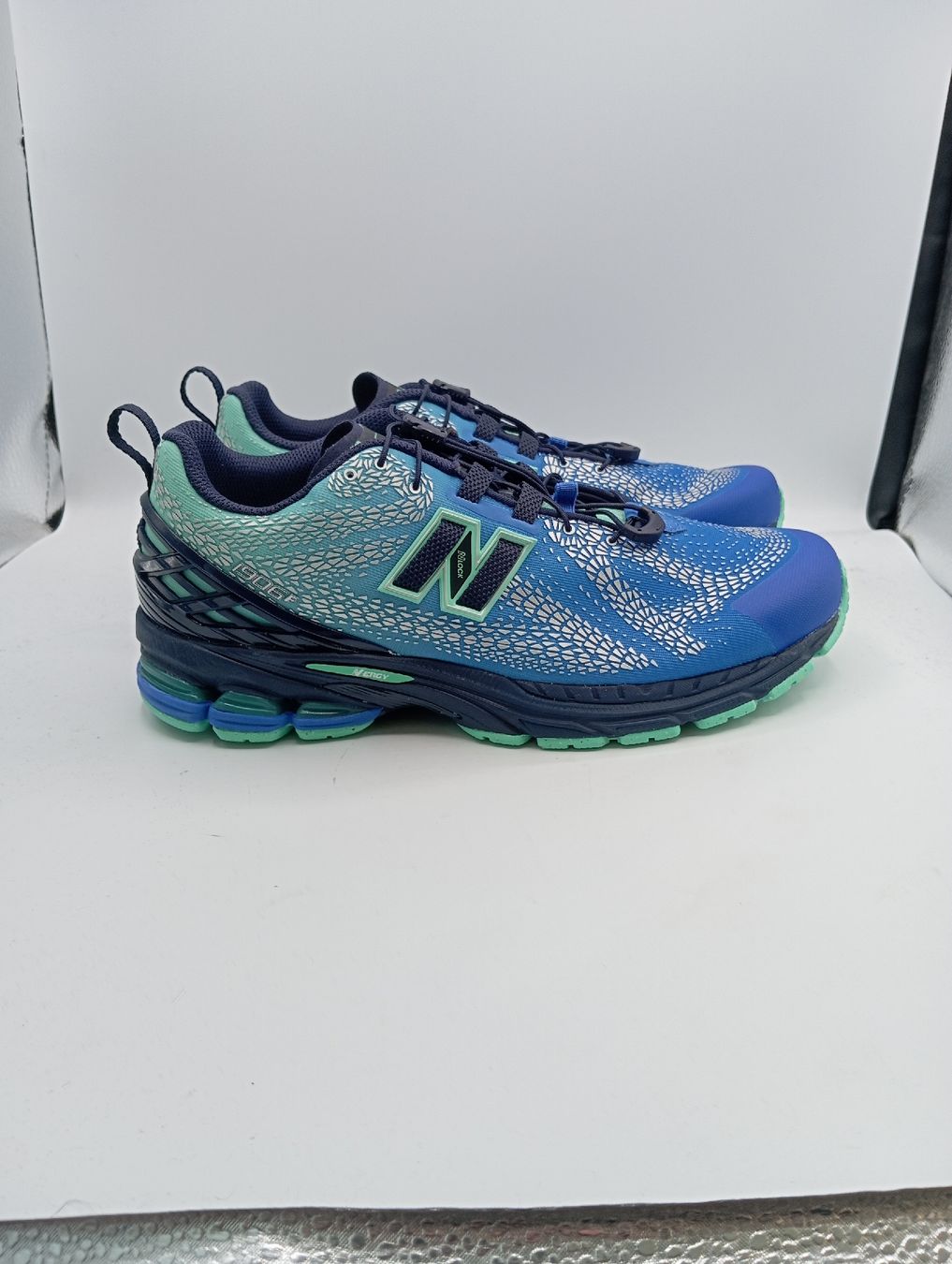 New Balance Scarpe da uomo: New Balance 1906 (EU45) – Nuovo e nell'imballaggio originale da Schaffhausen venduto da outlez