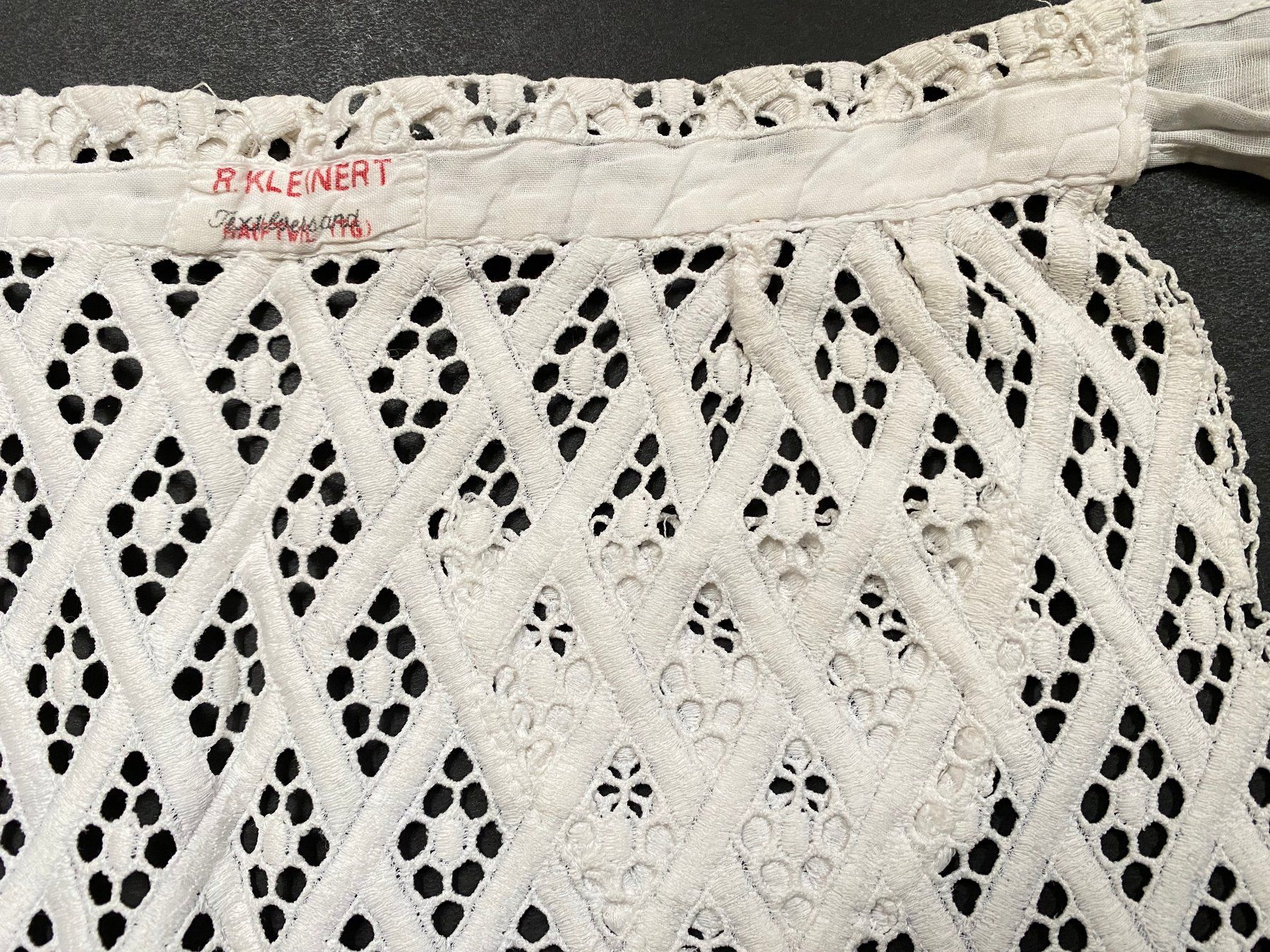 Abbigliamento & accessori d'epoca: Vintage Servierschürze – Usato da Schaffhausen venduto da VintageCity 9