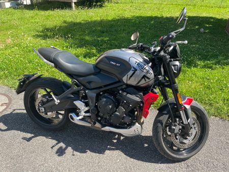 Triumph Trident 660