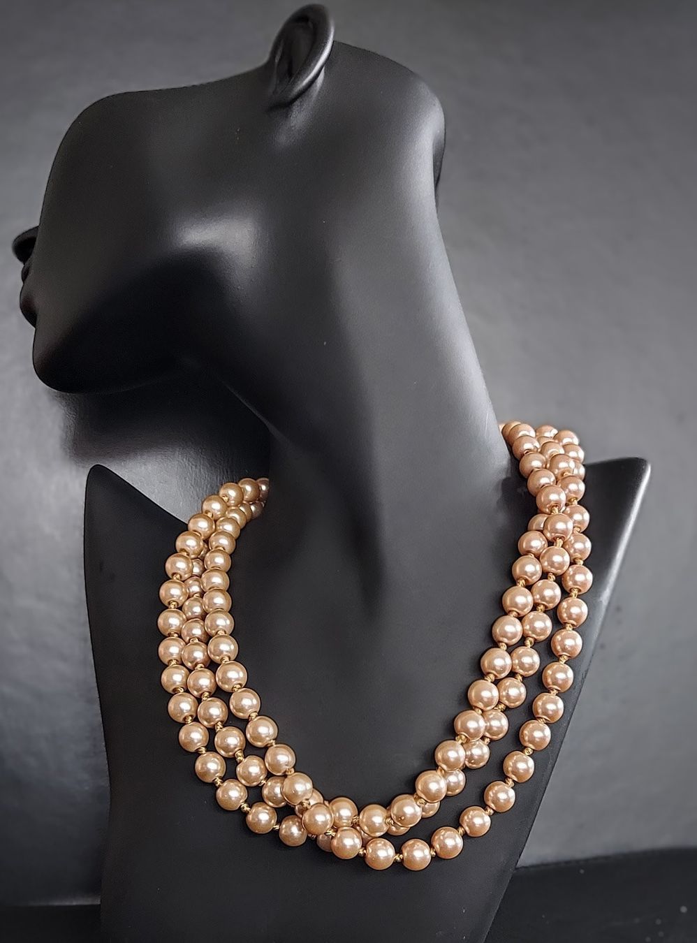 Catenine: Elegante Perlenkette, goldfarben, ca. 146cm lang – Nuovo (secondo la descrizione) da Ettenhausen TG venduto da CH2300 2
