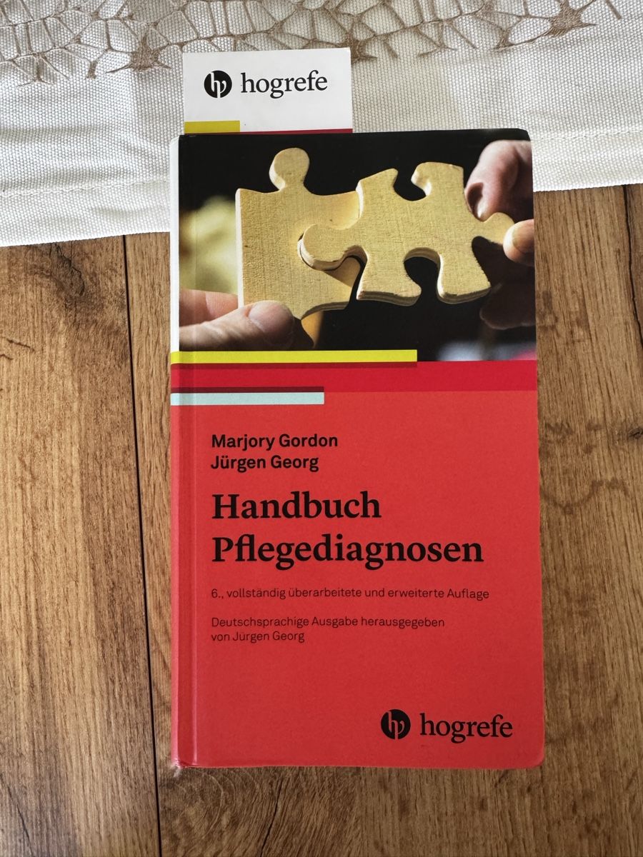 Libri: Handbuch Pflegediagnose hogrefe Verlag – Usato da Zürich venduto da Doeme1999