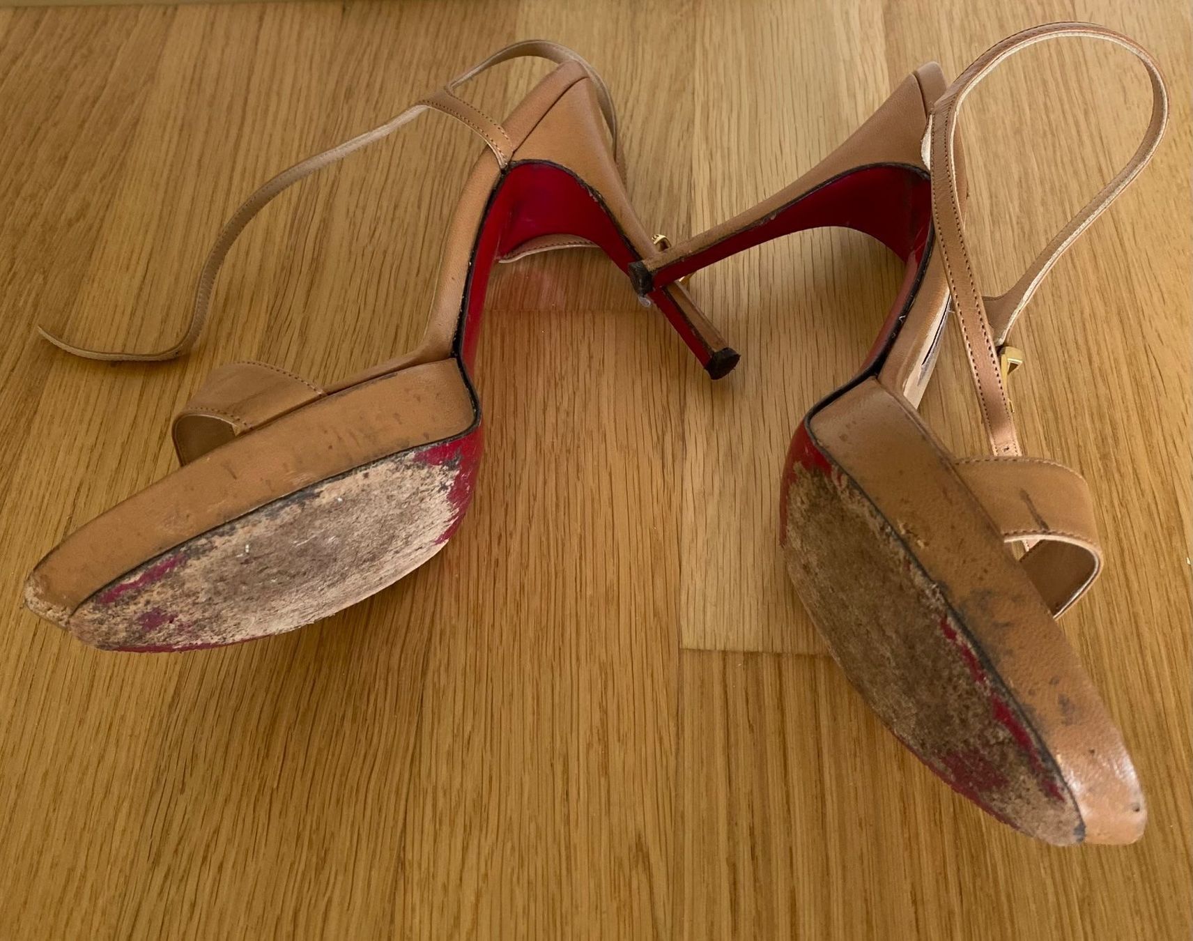 Scarpe da donna: LUCIANO PADOVAN HEELS – Usato da Walchwil venduto da Finibaci 3