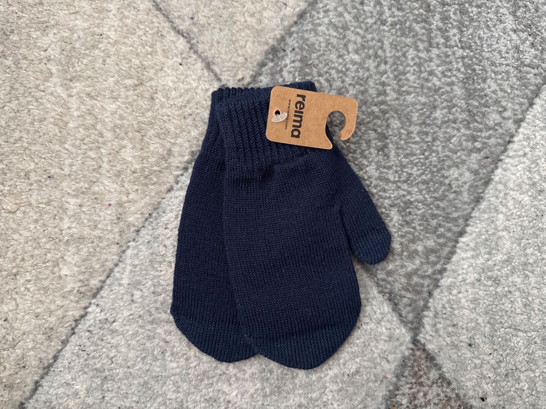 Reima Guanti: Handschuhe Reima Gr. 3/4 Neue – Nuovo e nell'imballaggio originale da Zürich venduto da makmakmak 1