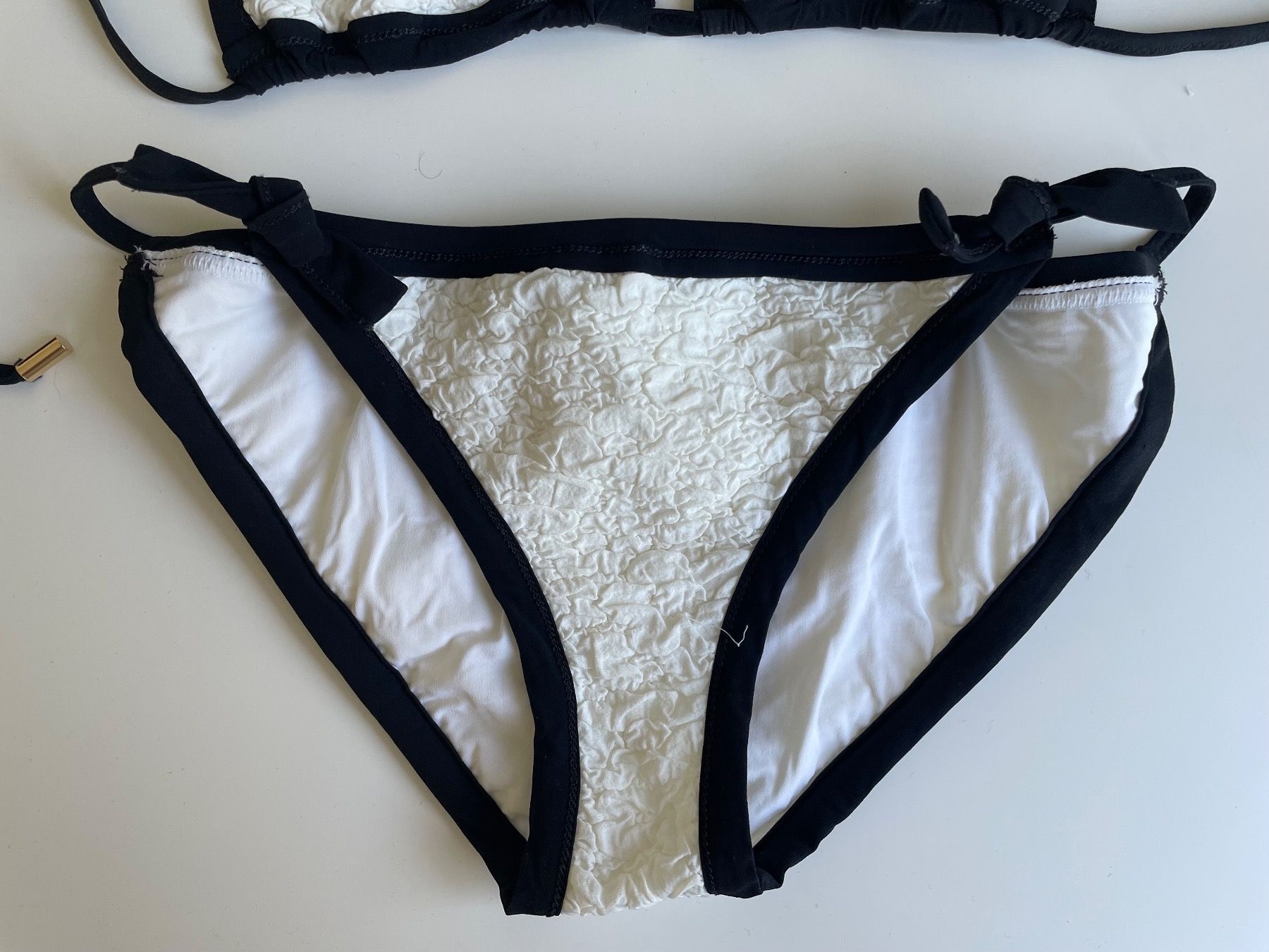Louis Vuitton Costumi da bagno & Bikini: Louis Vuitton Bikini – Nuovo (secondo la descrizione) da Winterthur venduto da 19.19 2
