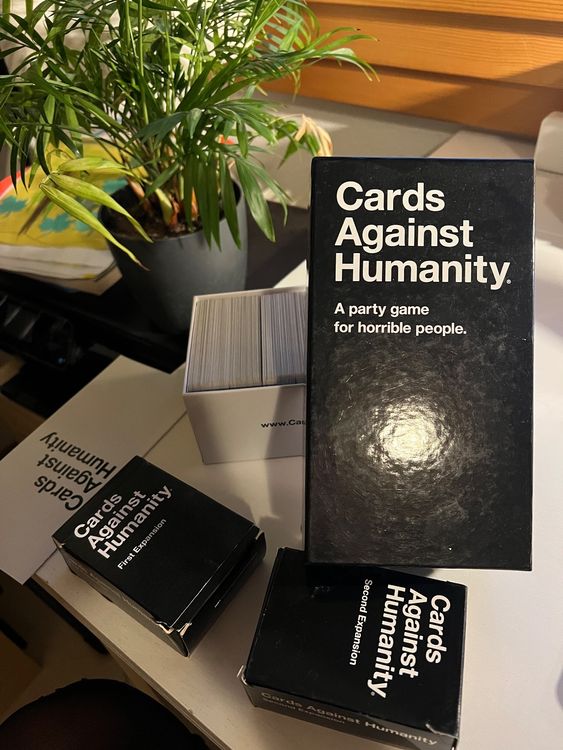Cards Against Humanity + expansion packs English Version Kaufen auf