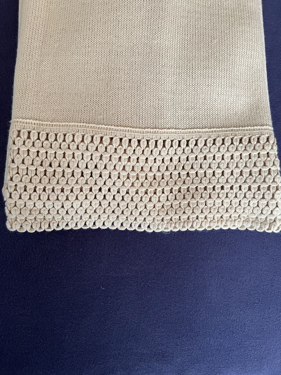 Pulls & Sweat-shirts: Strickpullover beige mit Bordure  – D'occasion à Betschwanden par Dognose 4