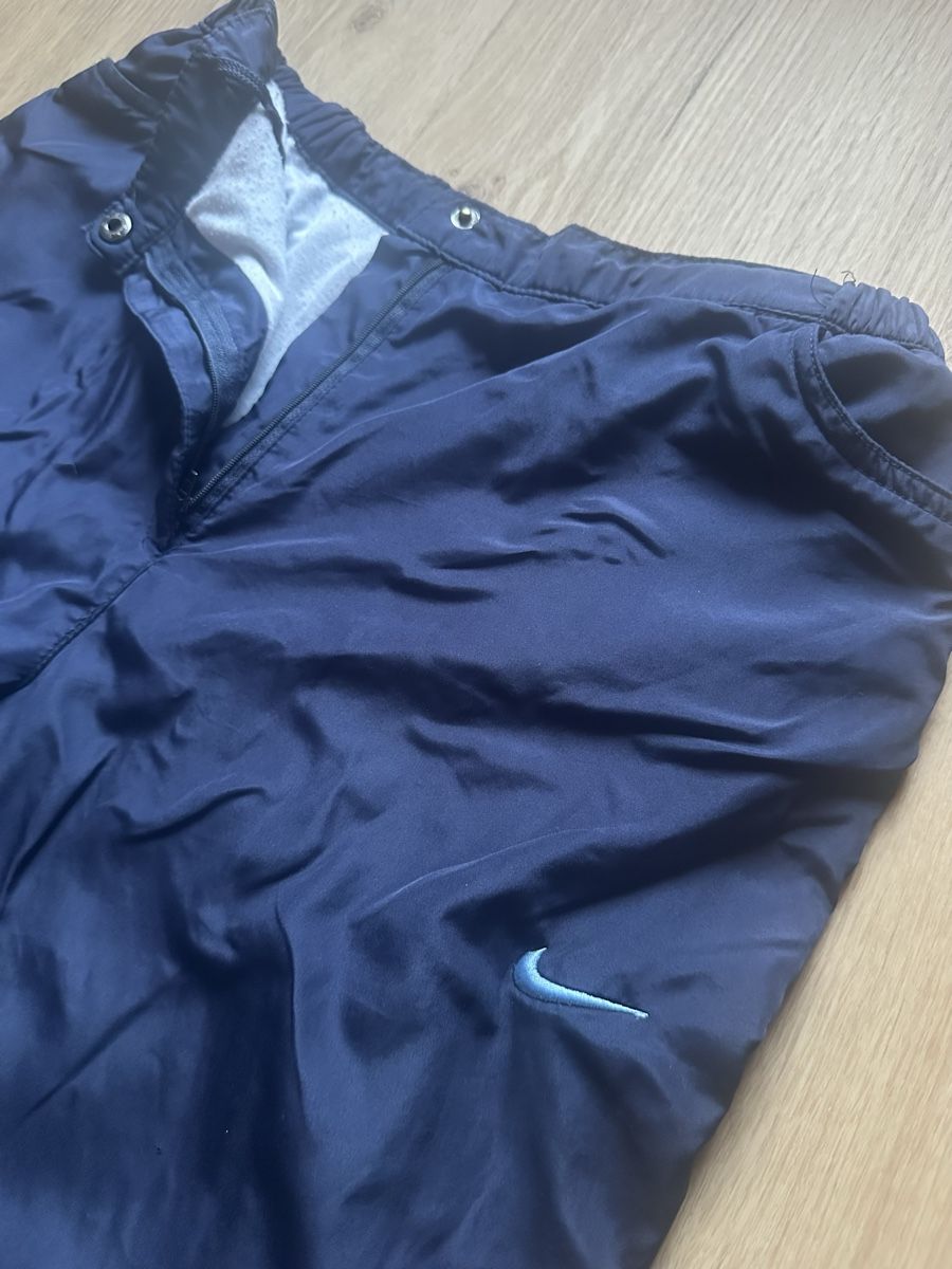 Nike Pantaloni: Nike Vintage Trainingshose  – Usato da Visperterminen venduto da manunik 3