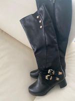 Perfekter Auftritt - seltener Damenstiefel mit Perlen, 40