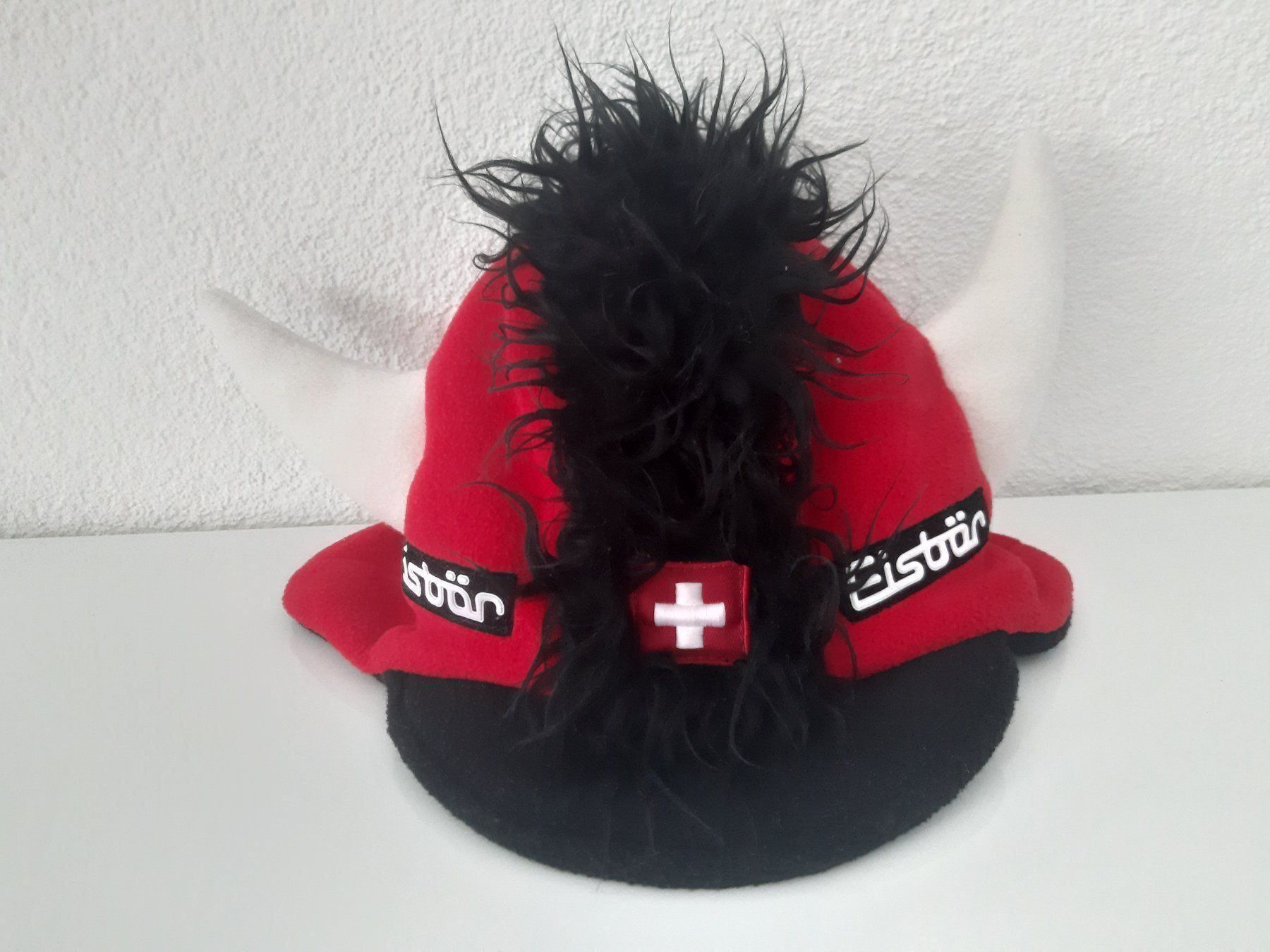 Chapeaux, bonnets & casquettes: Berretto Eisbär – D'occasion à Etziken par Mirantema