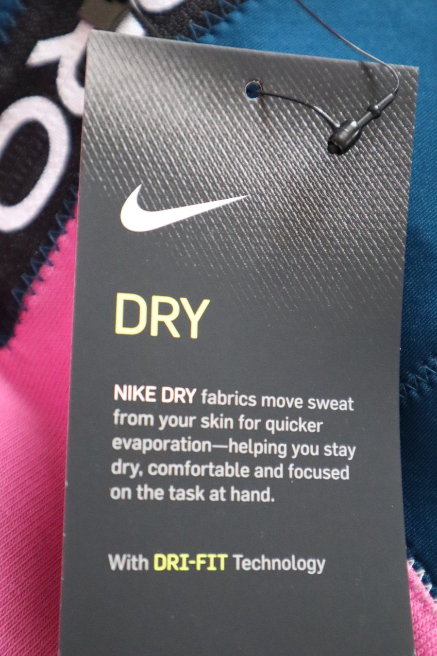 Nike Pullover & Sweatshirts: Oversize Pullover / Sport Pullover, Nike, NEU mit Etikett – Neu und originalverpackt aus Wattwil von diamant1 3